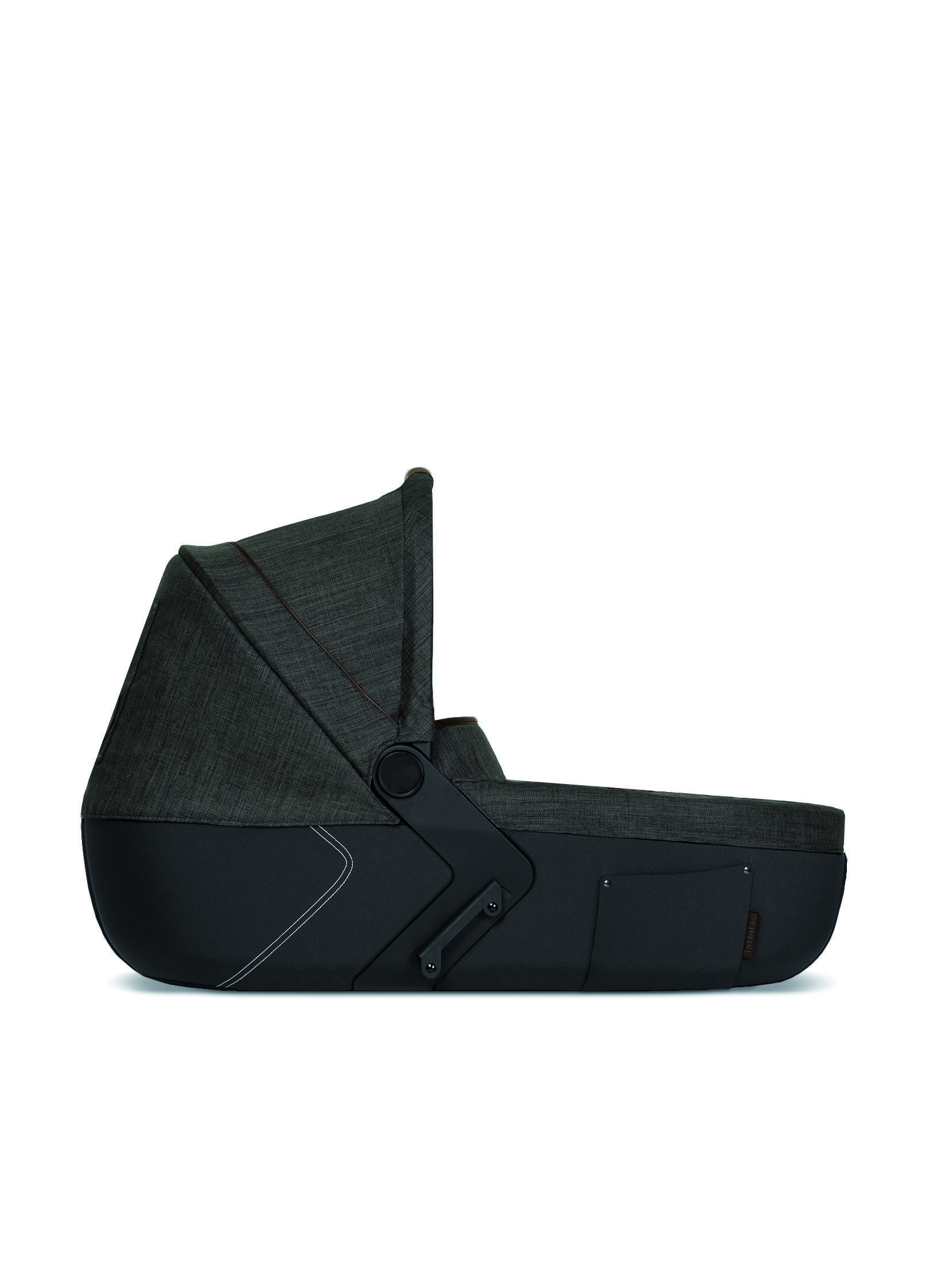 mutsy i2 carrycot