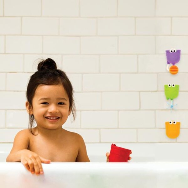 Munchkin Falls™ Bath Toy 
 - Munchkin