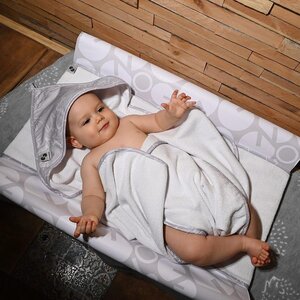 Nordbaby mähkimisaluse kate, White/Grey - Elodie Details