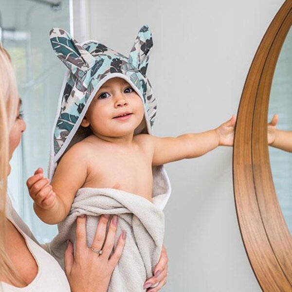 BabyOno rankšluostis su gobtuvu Bunny ears Grey - BabyOno