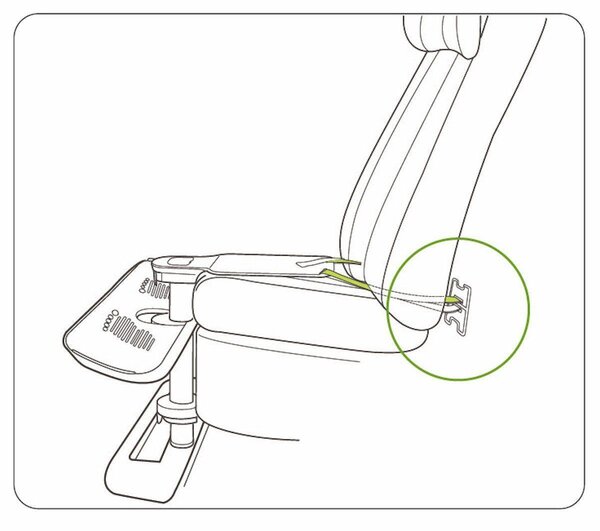 car seat footrest KneeGuardKids 4  - KneeGuardKids